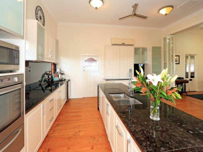 3 MacGregor Street, The Range QLD 4700